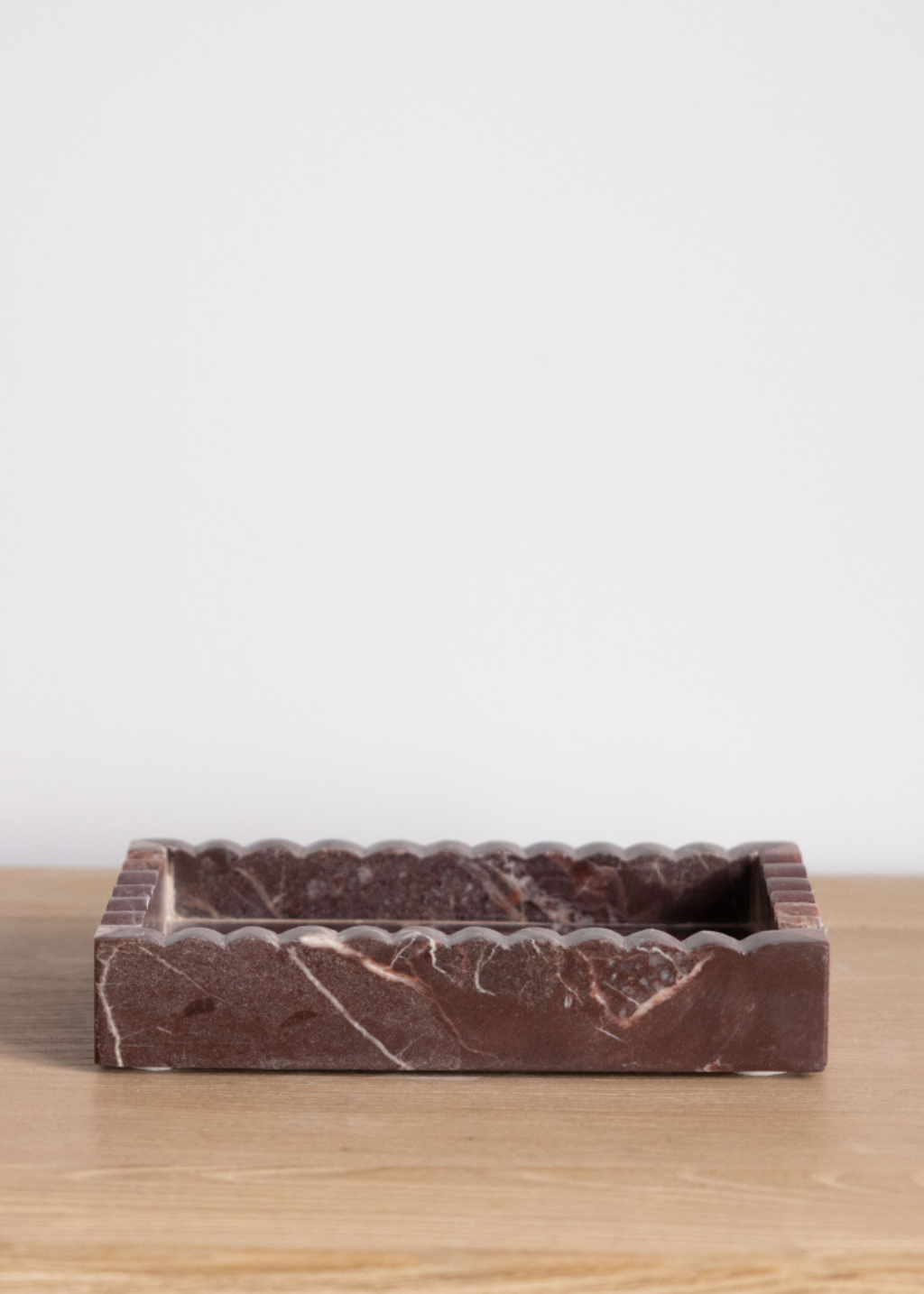 Red Levanto Scalloped Tray