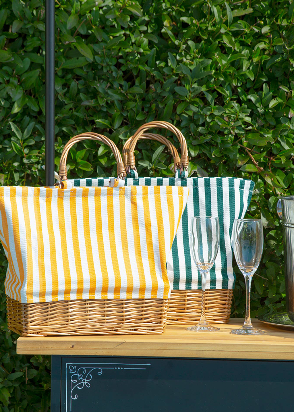 Rectangular Willow Base Insulated Picnic Bag | Green Stripes