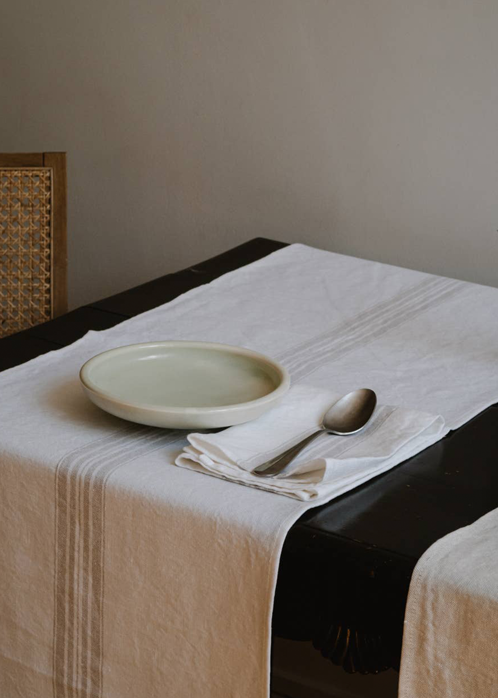 Maison Linen Runner | White / Beige Stripes