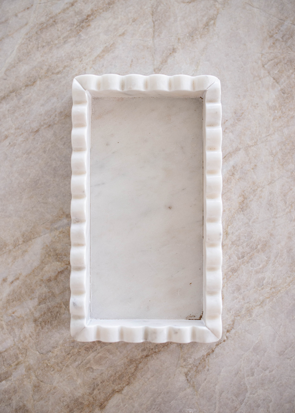 Marble Scalloped Edge Tray