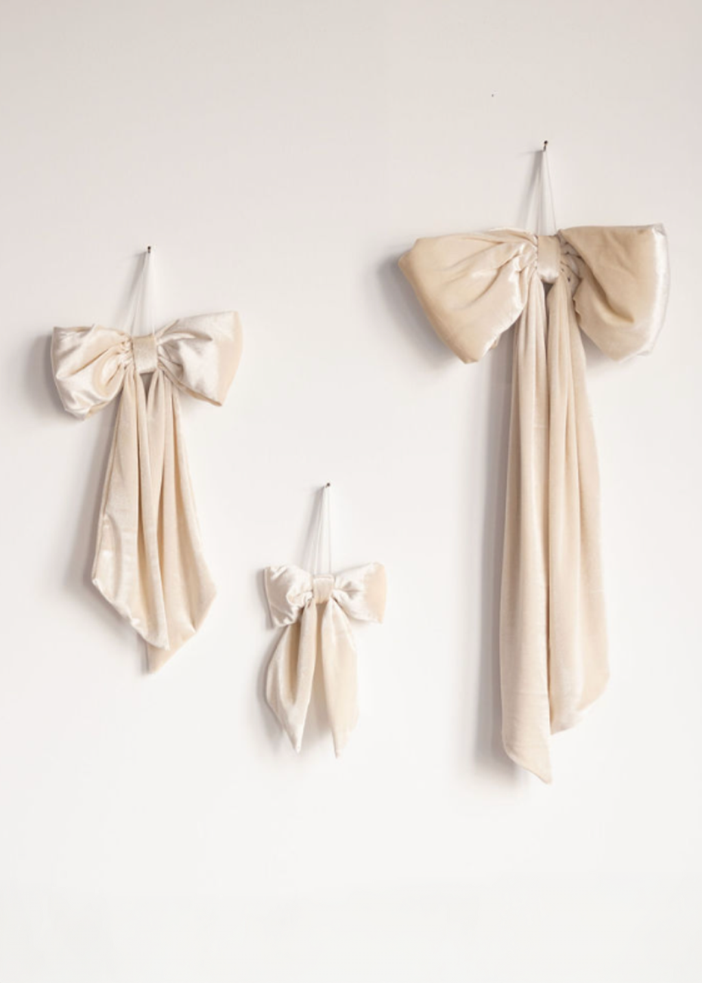 Cream Velvet Bow | M
