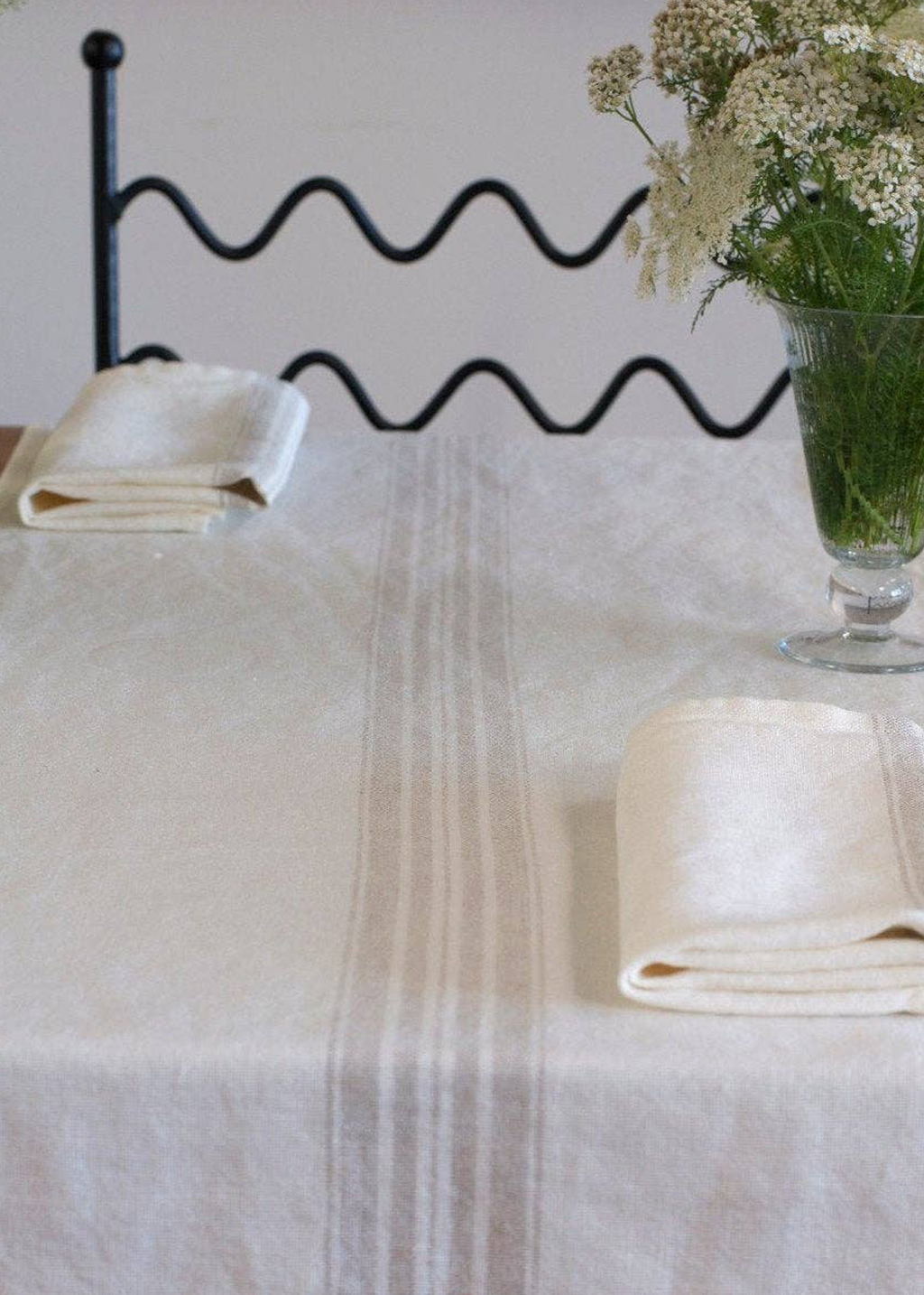 Maison Linen Runner | White / Beige Stripes