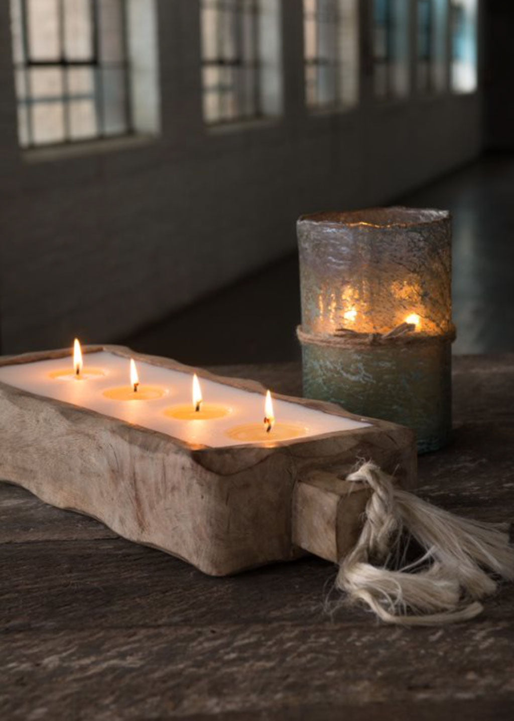 Driftwood Candle Tray | 44oz. Grapefruit Pine