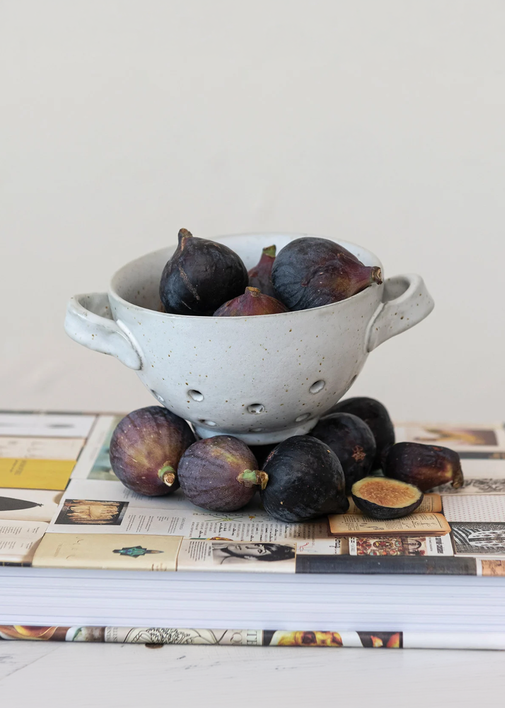 Stoneware Berry Bowl | White