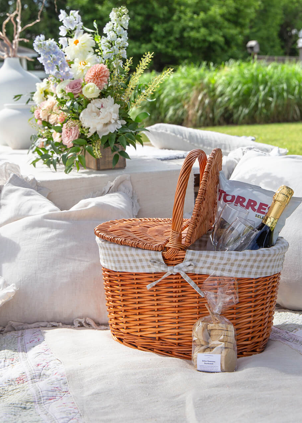 Oval Willow Two Lid Picnic Basket | Gingham Liner