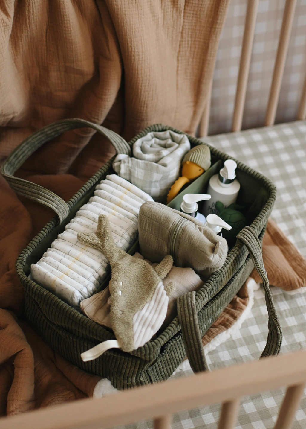 Minika Diaper Corduroy Caddy | Leaf
