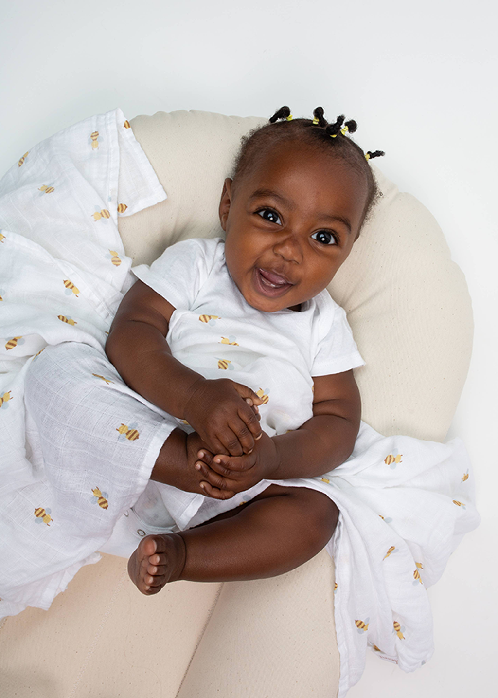 2pk Cotton Swaddle Blankets | Bees & Dots