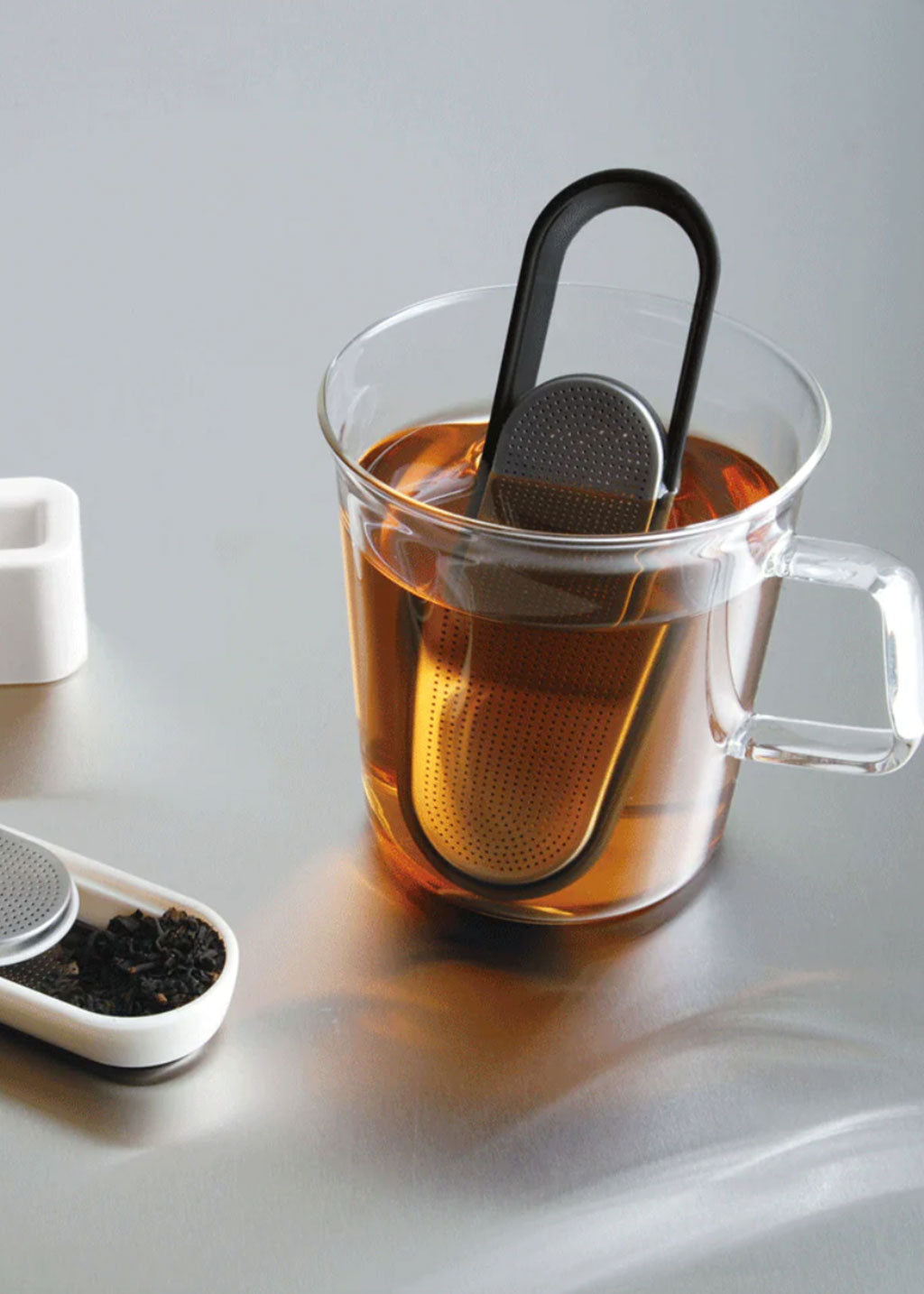 Kinto Loop Tea Strainer | Black