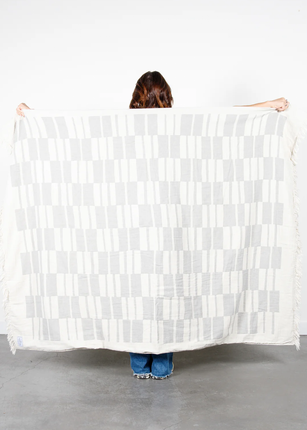 The Vance Fleece Throw | Pewter