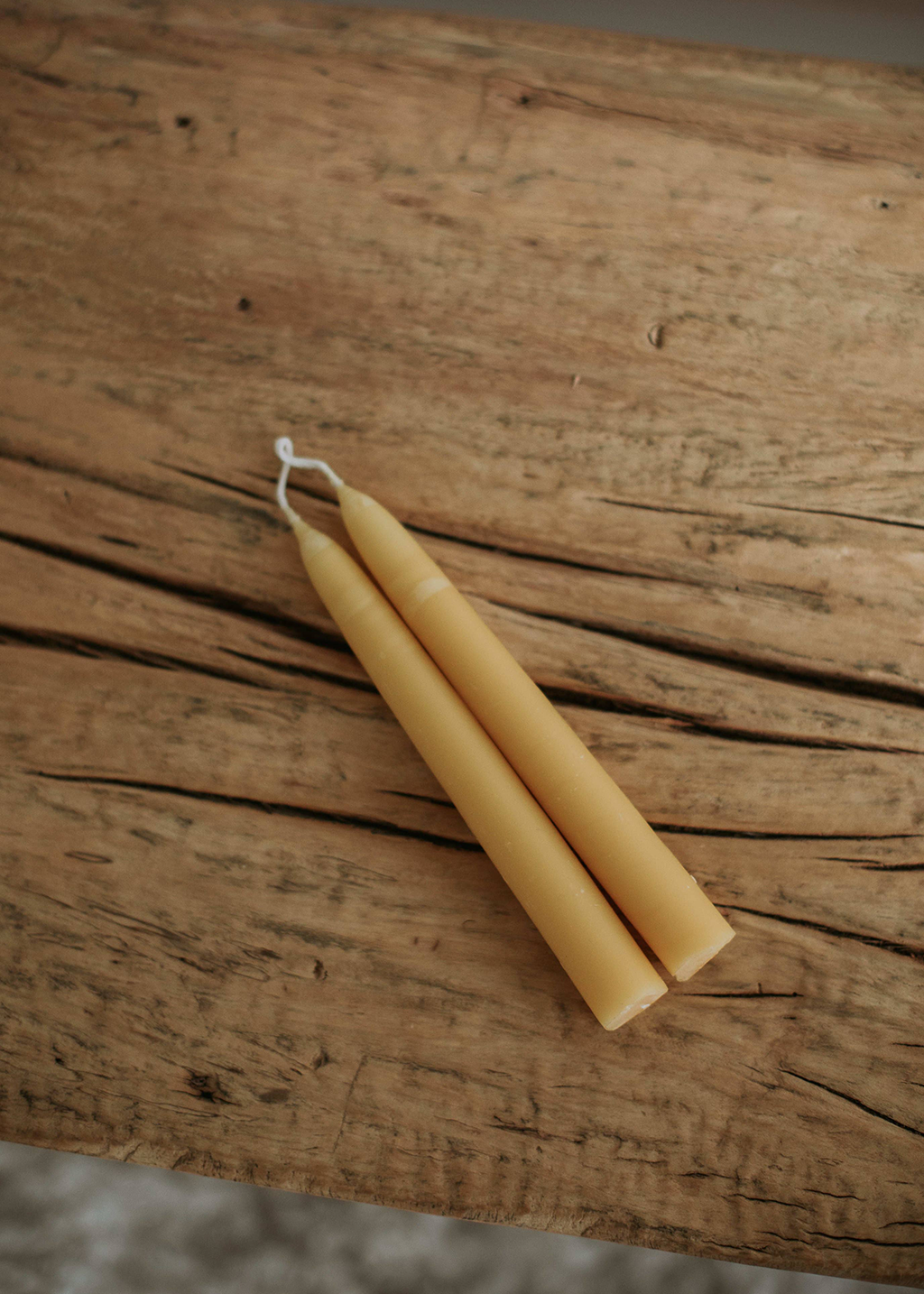 Hand Dipped Beeswax Tapers 10"